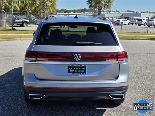 Used 2024 Volkswagen Atlas SE image 3