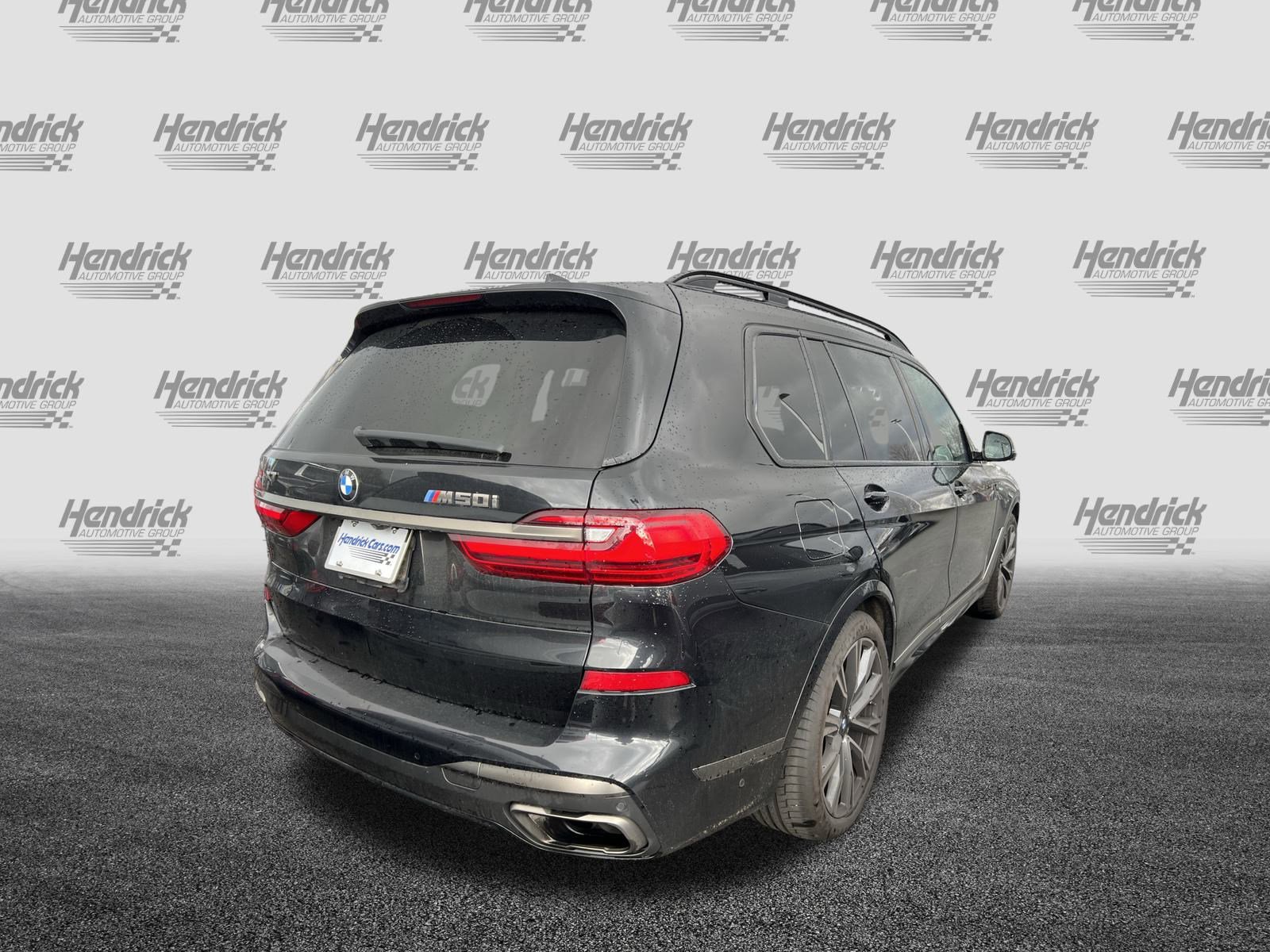 Used 2021 BMW X7 M50i w/ Dynamic Handling Package image 11