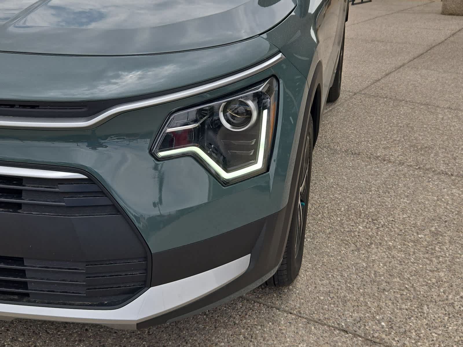 New 2026 Kia Niro EX w/ EX Premium Package FWD image 11