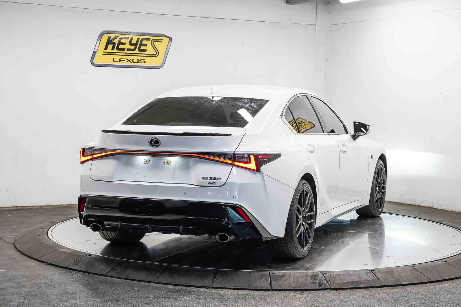 Used 2023 Lexus IS 350 F Sport AWD/4WD image 4
