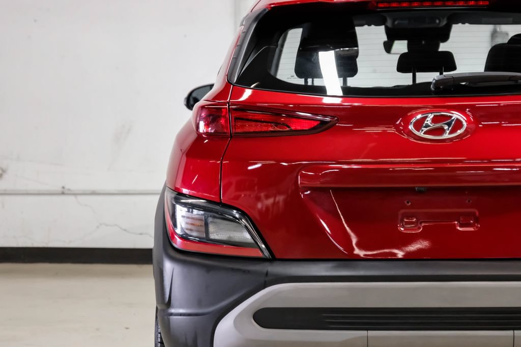 Used 2023 Hyundai Kona SE FWD image 47