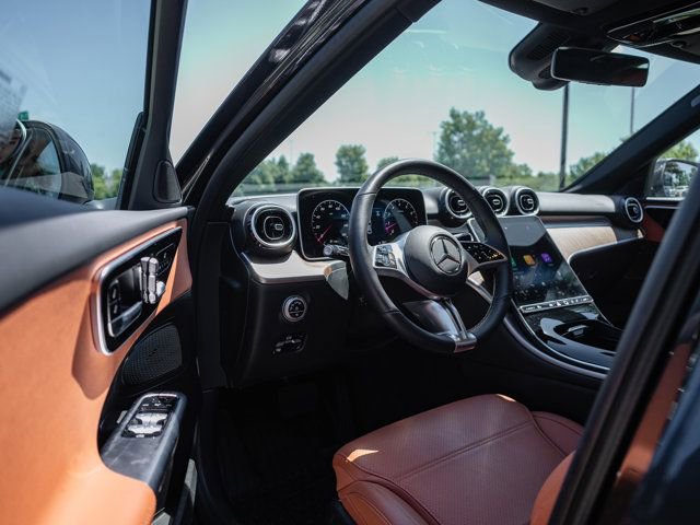 Certified 2025 Mercedes-Benz C 300 4MATIC Sedan image 14