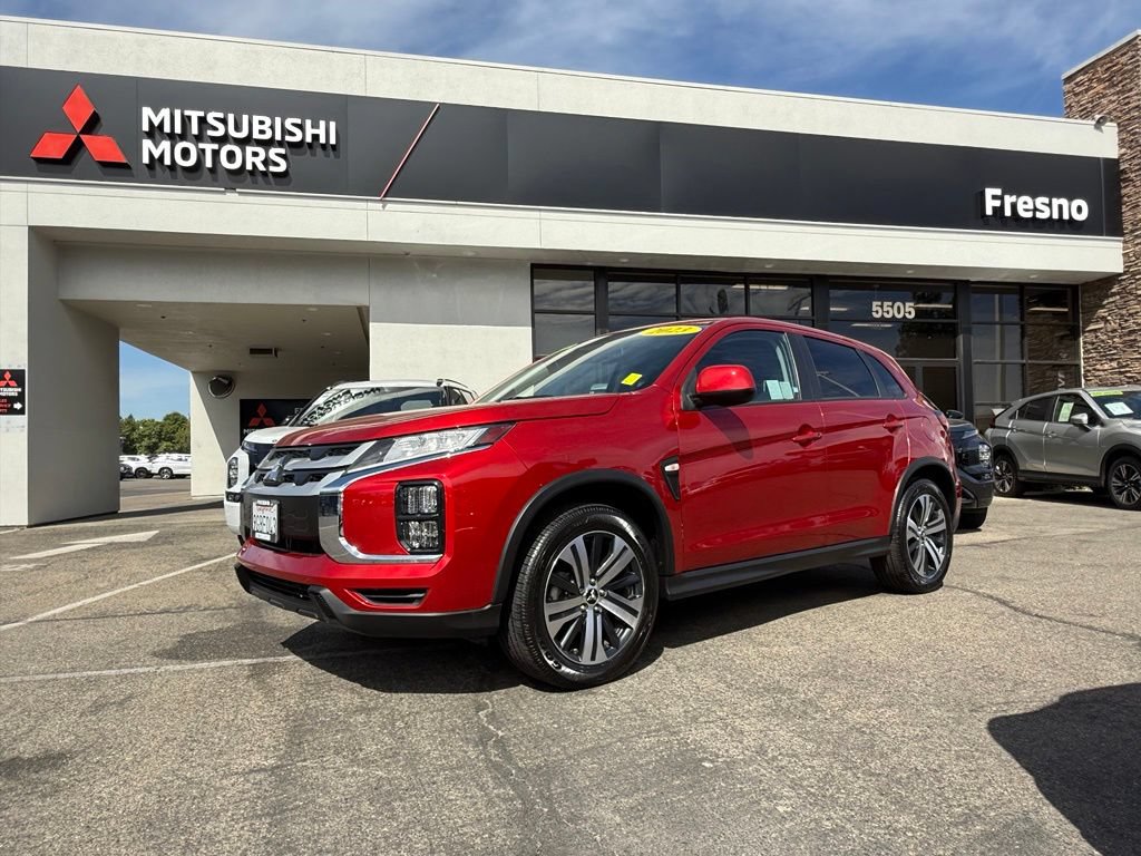Used 2023 Mitsubishi Outlander Sport ES AWD/4WD image 2