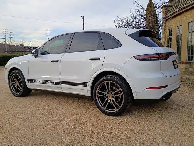 Used 2020 Porsche Cayenne image 9
