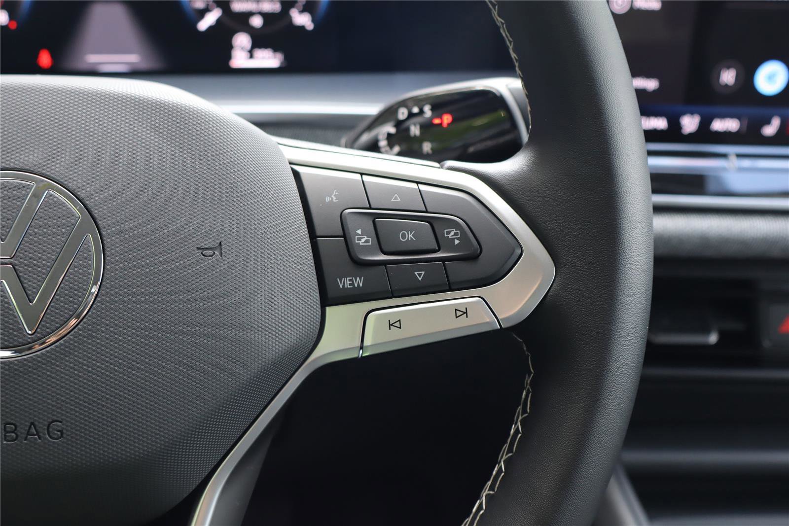 Certified 2025 Volkswagen Tiguan S w/ 18" Wheel Package image 17