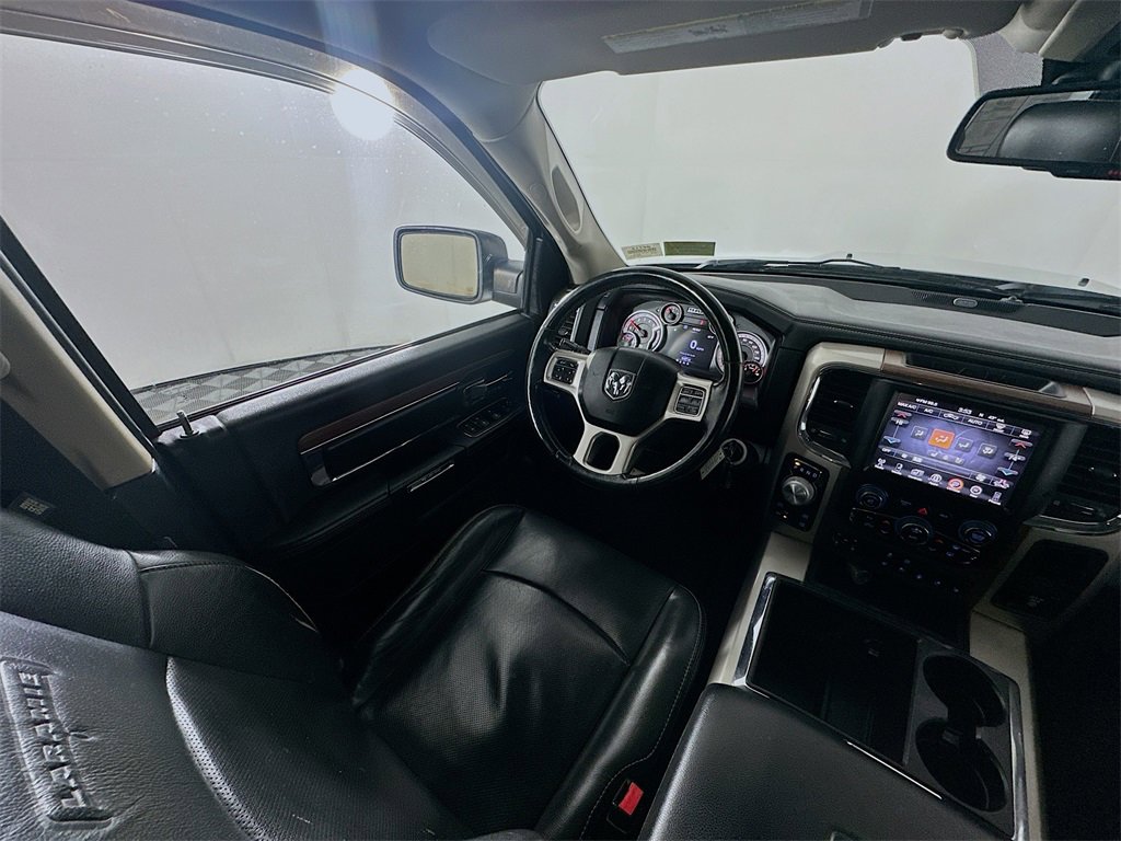 Used 2015 RAM 1500 Laramie image 9