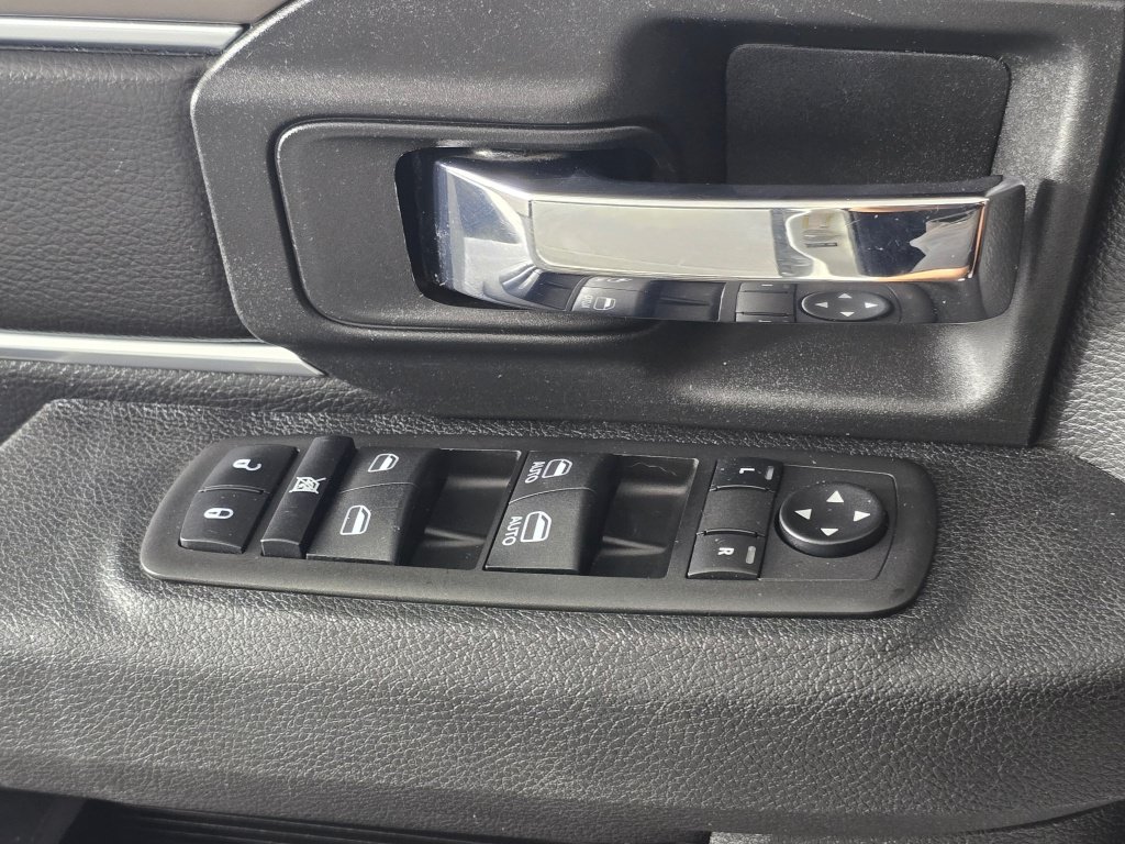 Used 2024 RAM 1500 Warlock AWD/4WD image 27