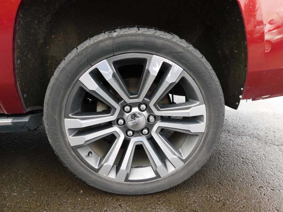 Used 2020 GMC Yukon XL Denali w/ Denali Premium Package image 25