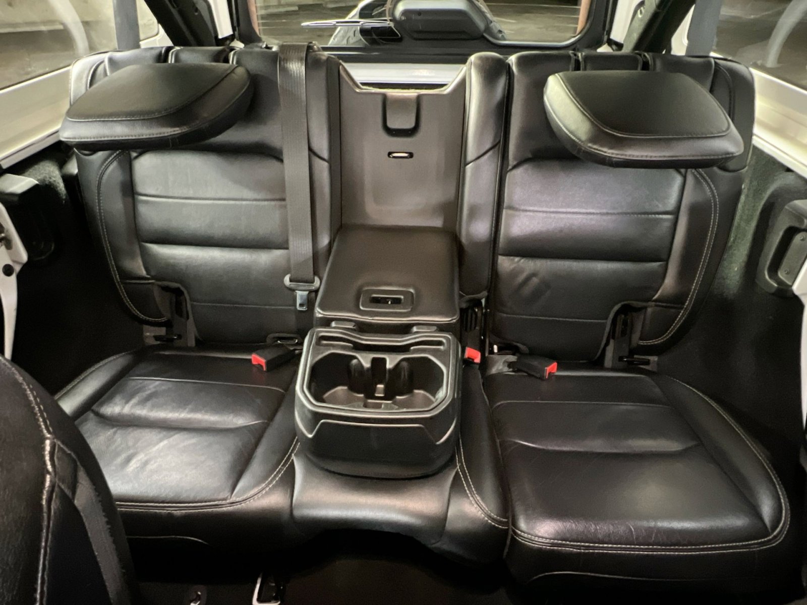 Used 2020 Jeep Wrangler Unlimited Sahara image 5