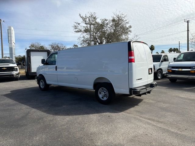 New 2025 Chevrolet Express 2500 Work Van 3D Extended Cargo Van w/ Driver Convenience Package RWD image 9