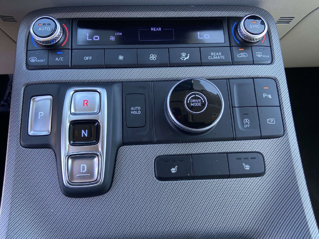 Used 2024 Hyundai Palisade SEL FWD image 20