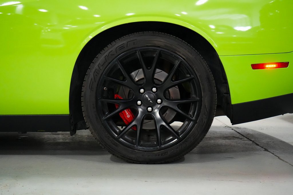 Used 2015 Dodge Challenger SRT Hellcat image 32