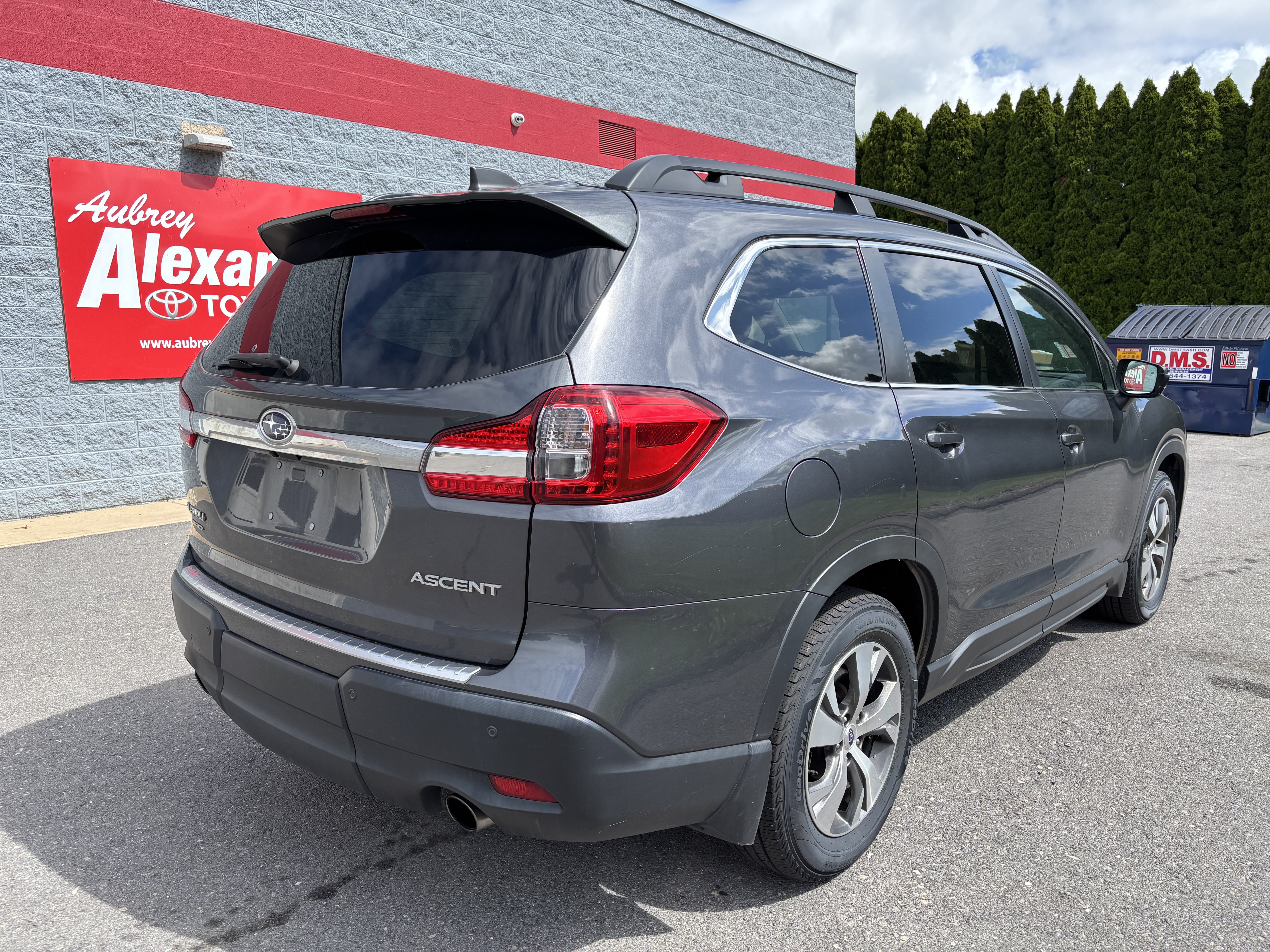 Used 2021 Subaru Ascent Premium w/ Convenience Package AWD/4WD video 3