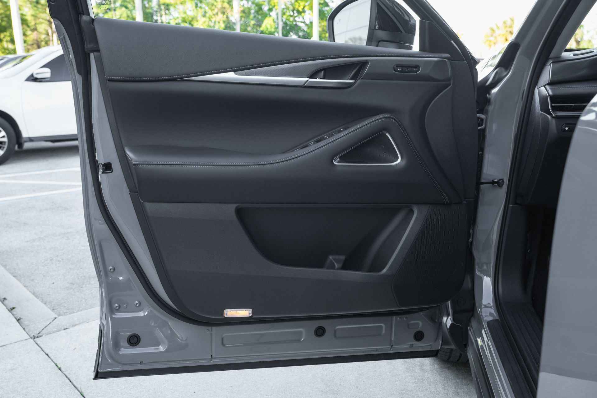 New 2026 INFINITI QX60 Luxe w/ Cargo Package image 25