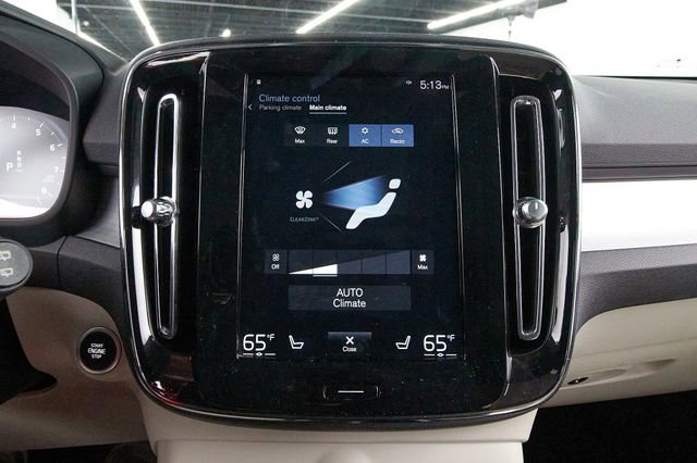 Used 2019 Volvo XC40 T5 Momentum AWD/4WD image 13