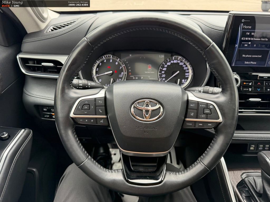 Used 2022 Toyota Highlander Limited AWD/4WD image 21