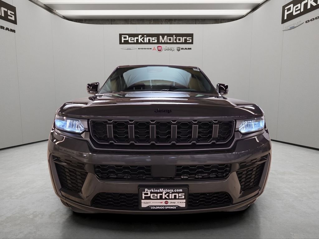 New 2026 Jeep Grand Cherokee Laredo image 8