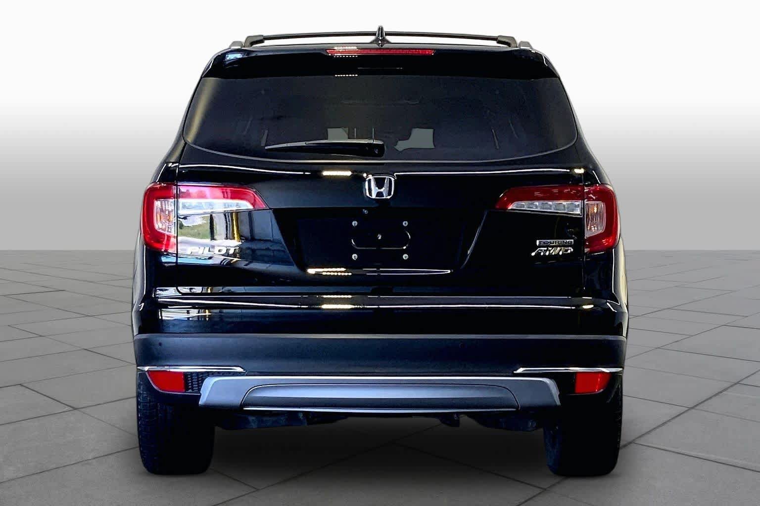 Used 2019 Honda Pilot Touring image 5