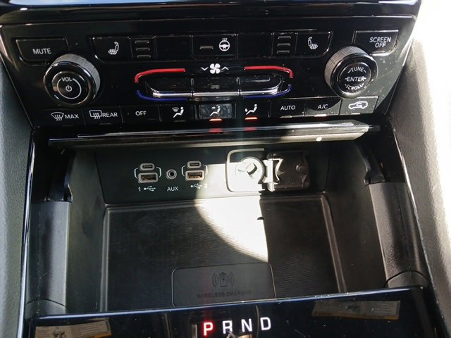 Used 2023 Jeep Grand Cherokee L Laredo image 52