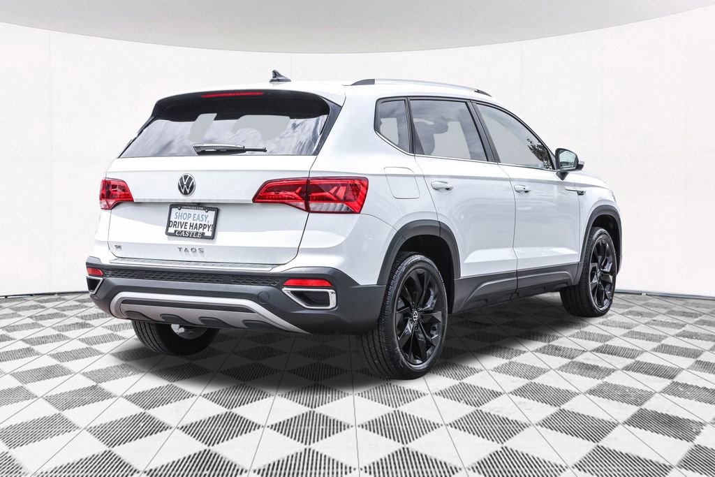 Used 2023 Volkswagen Taos SE w/ Black Wheel Package FWD image 12