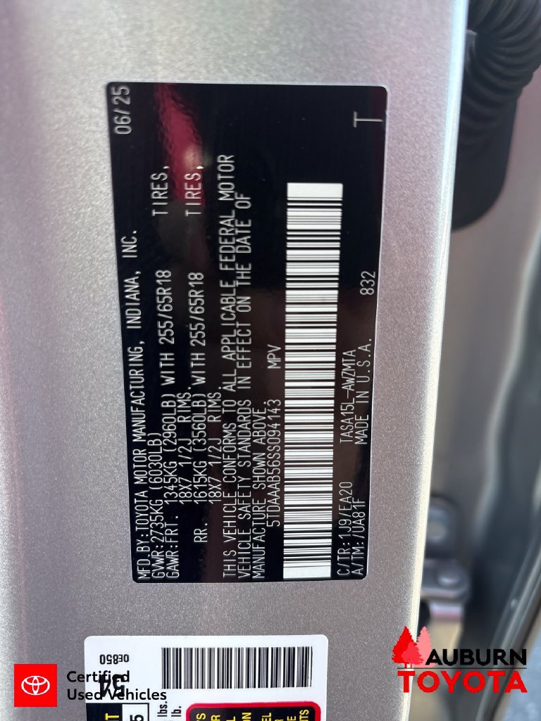 Used 2025 Toyota Grand Highlander AWD image 29