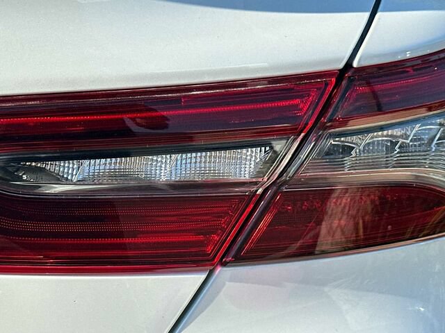 Used 2021 Toyota Camry XSE w/ Carpet Mat Package (TMS) FWD image 32