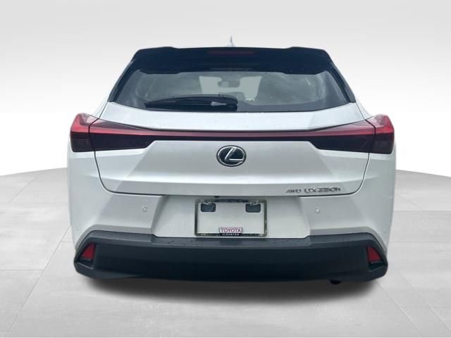 Used 2024 Lexus UX 250h AWD w/ Premium Package image 4