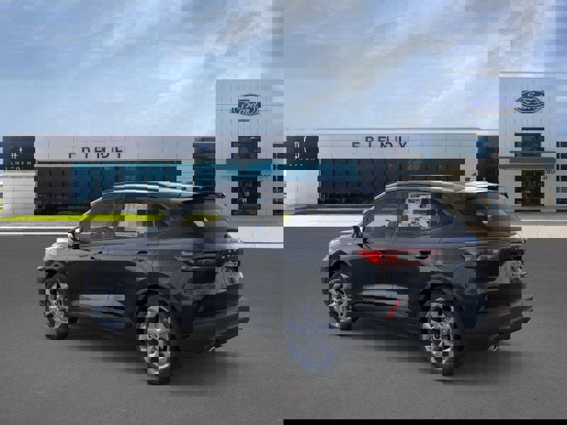 New 2026 Ford Escape ST-Line w/ Cold Weather Package image 4