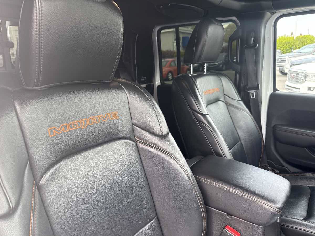 Used 2022 Jeep Gladiator Mojave w/ Trailer Tow Package AWD/4WD image 21