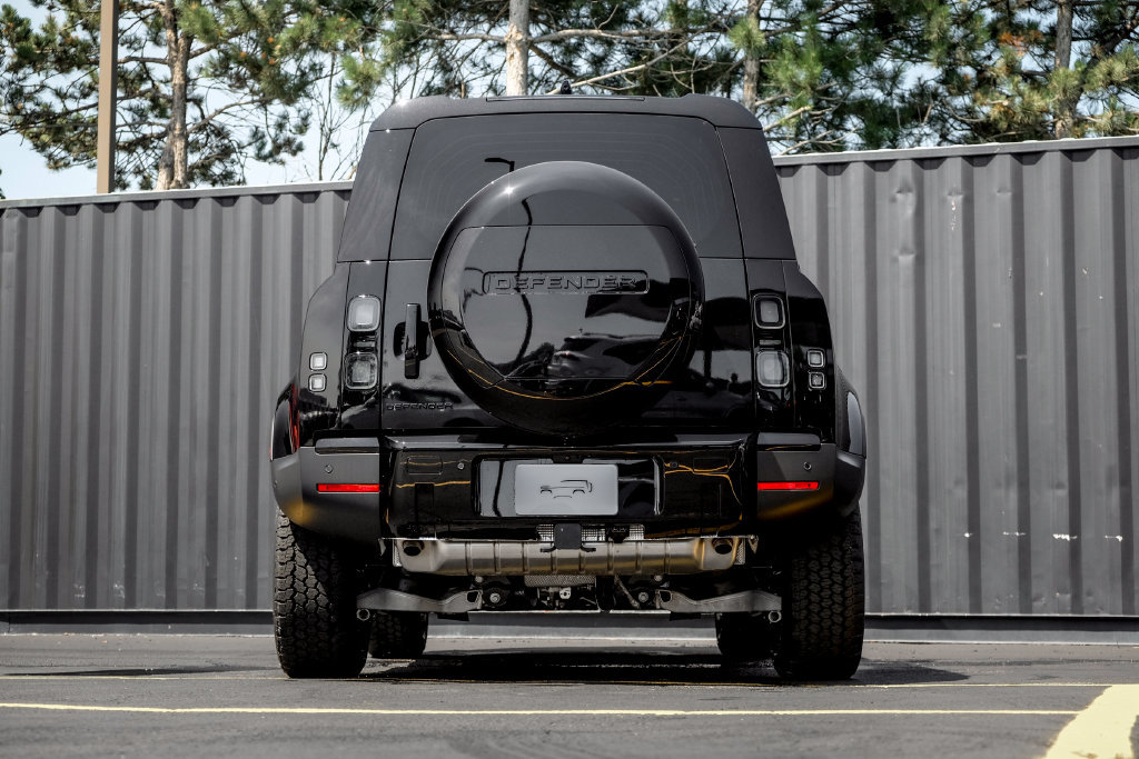 New 2026 Land Rover Defender 110 S AWD/4WD image 7