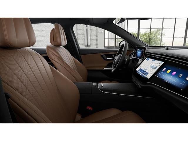 New 2026 Mercedes-Benz E 450 4MATIC Sedan image 4