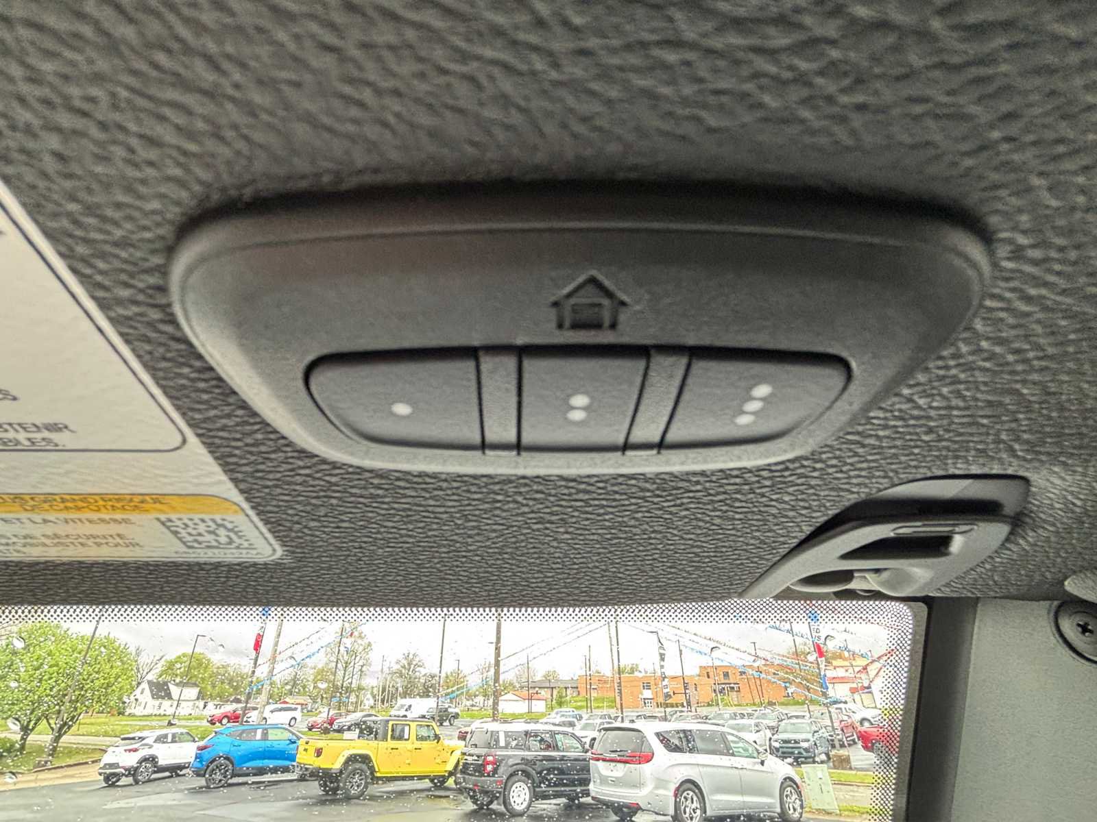 Used 2025 Jeep Wrangler Sahara image 45