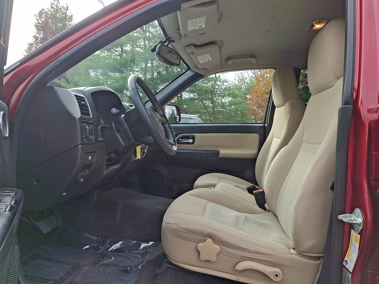 Used 2011 GMC Canyon SLE image 14