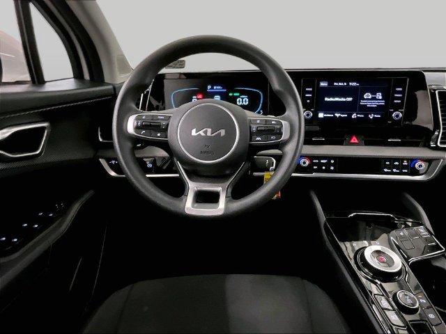 Used 2023 Kia Sportage LX AWD/4WD image 5
