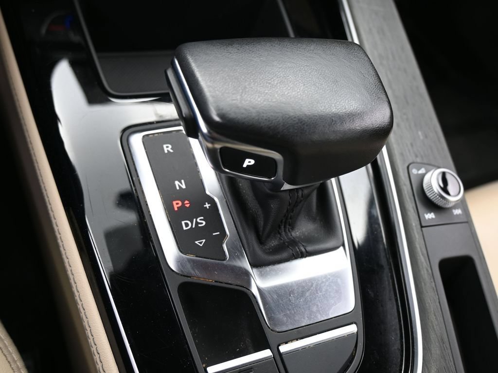Used 2024 Audi A5 2.0T Premium Plus AWD/4WD image 32