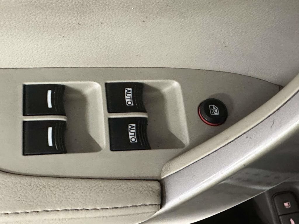 Used 2012 Acura MDX w/ Technology Package AWD/4WD image 22