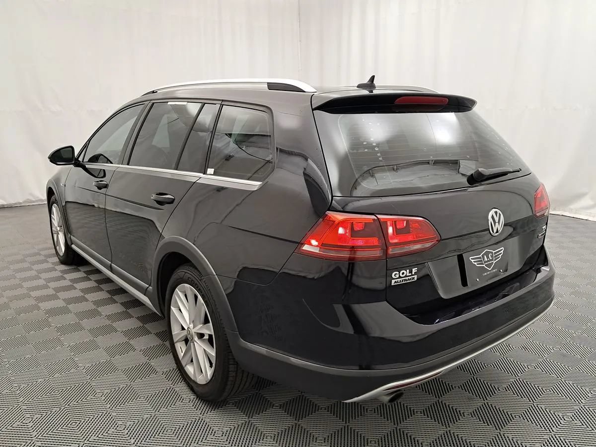 Used 2017 Volkswagen Golf Alltrack S AWD/4WD image 5