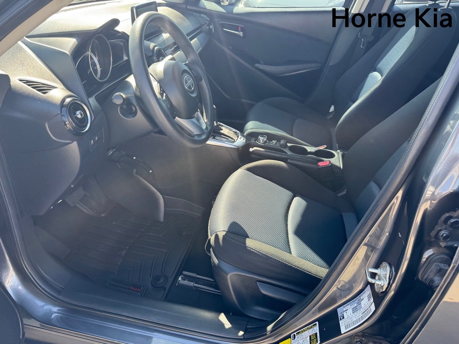 Used 2016 Scion iA FWD image 10