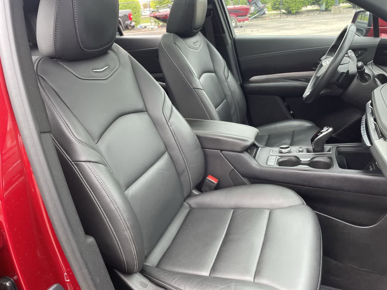 Used 2024 Cadillac XT4 Premium Luxury AWD/4WD image 14