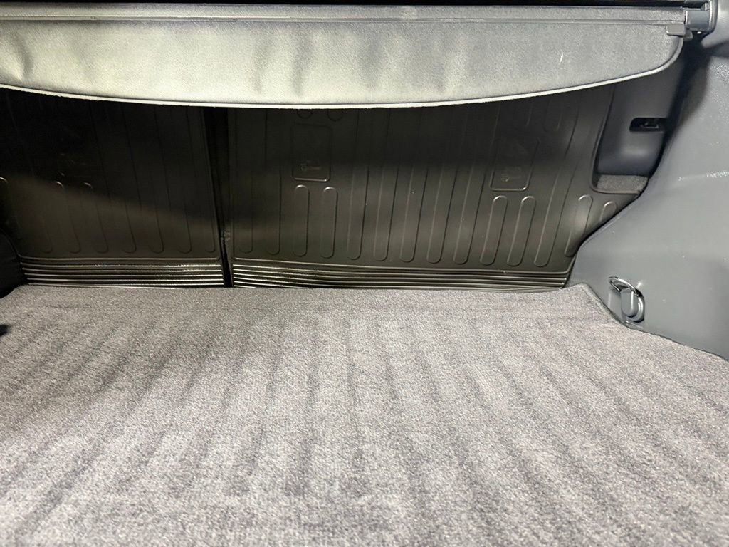 Used 2024 Toyota RAV4 XLE image 27