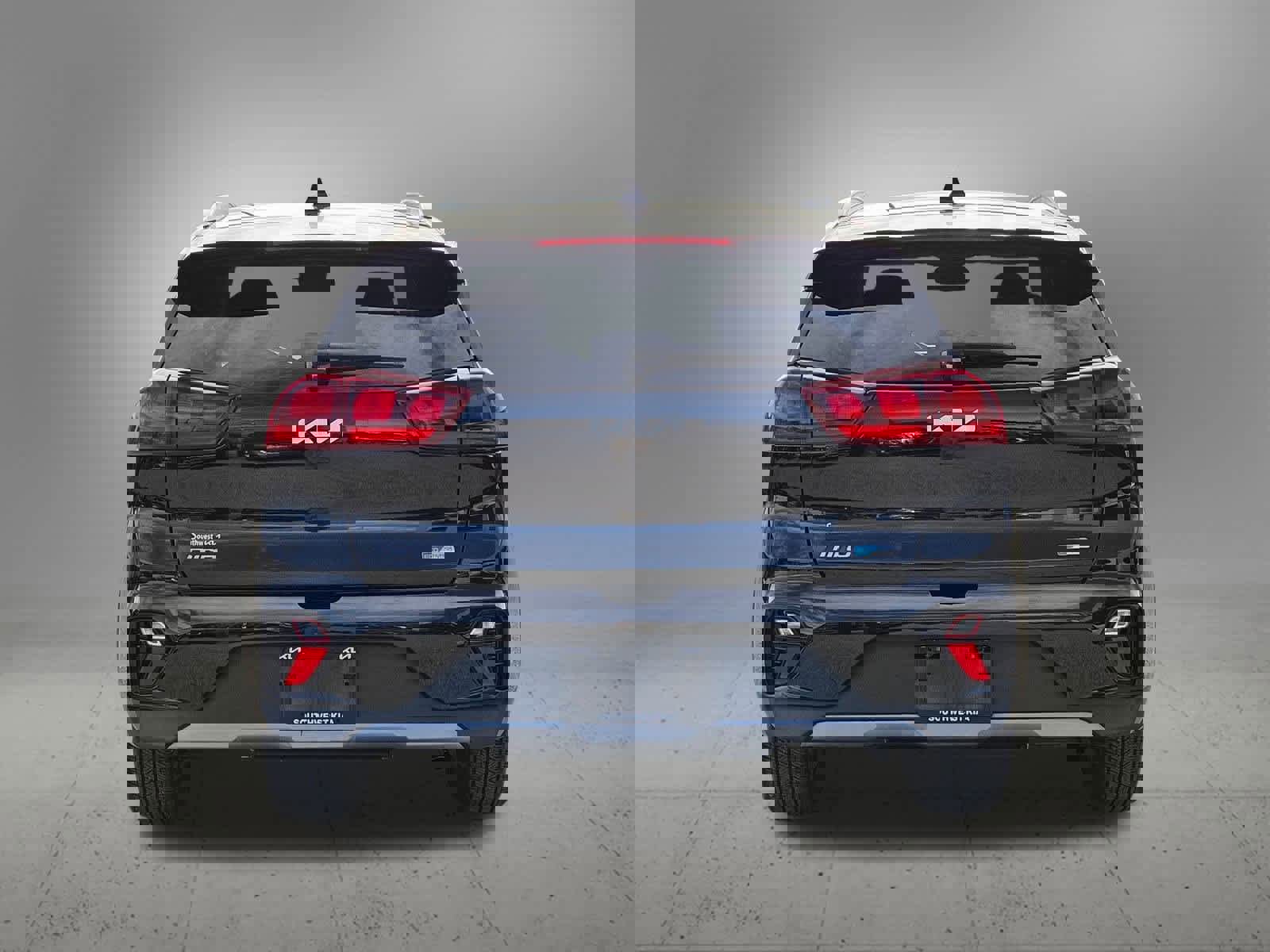 Certified 2022 Kia Niro LXS image 5