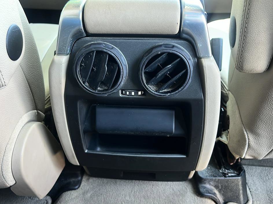 Used 2016 Land Rover LR4 HSE AWD/4WD image 36