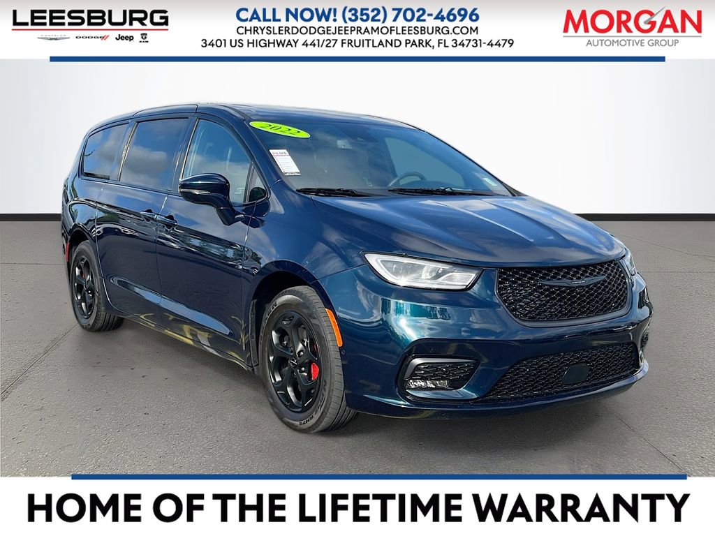 Used 2022 Chrysler Pacifica Limited w/ S Appearance Package FWD image 1