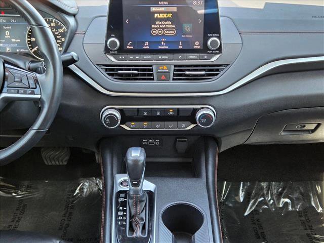Used 2021 Nissan Altima 2.5 SR FWD image 15