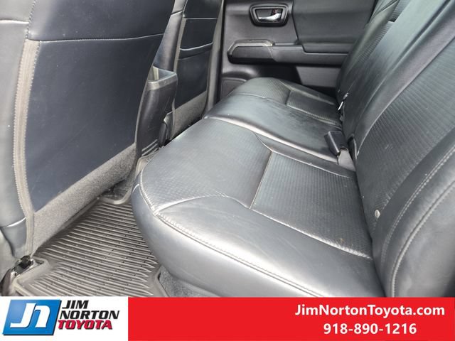 Used 2021 Toyota Tacoma TRD Off-Road w/ TRD Premium Off Road Package AWD/4WD image 32