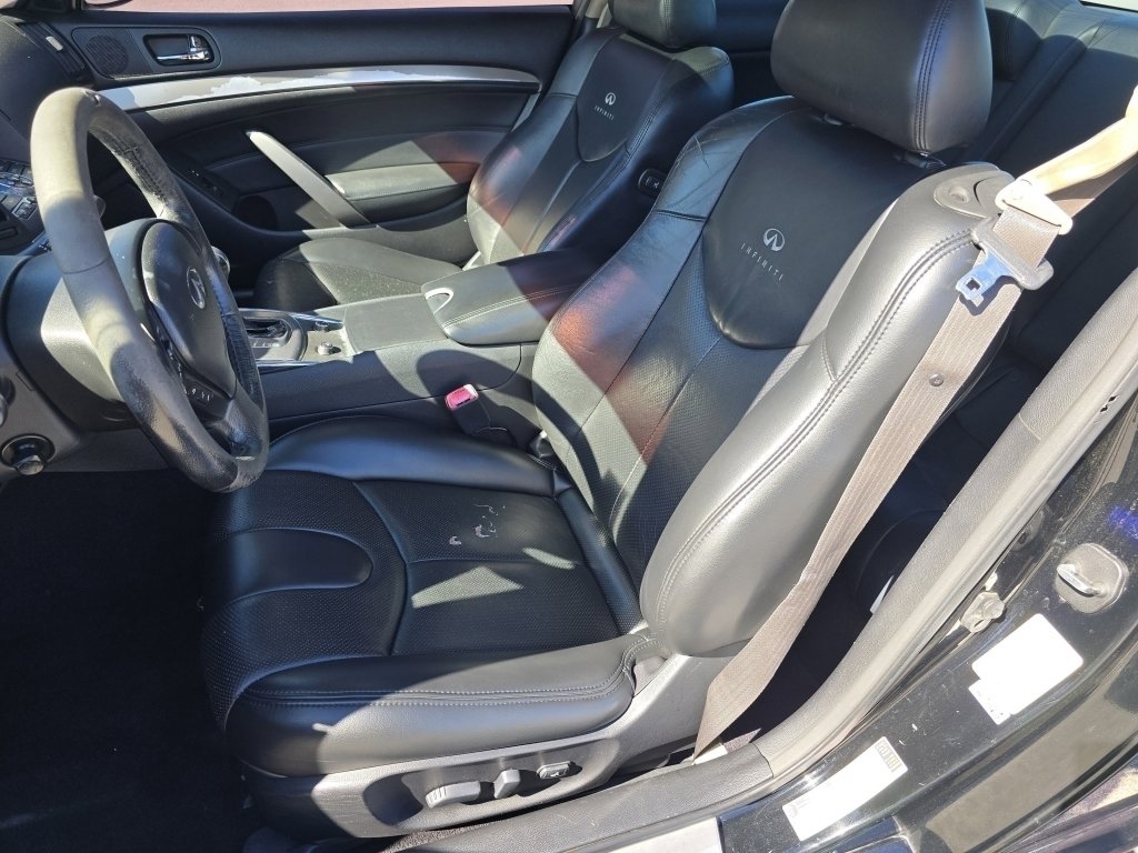 Used 2011 INFINITI G37 Journey w/ Premium Pkg image 22