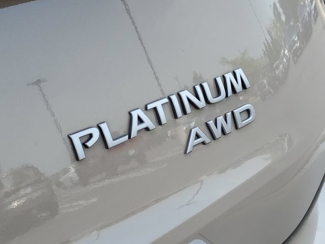 Used 2024 Nissan Rogue Platinum AWD/4WD image 6