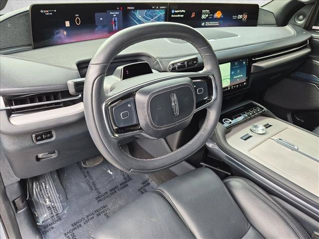 Used 2025 Lincoln Navigator Reserve w/ Jet Appearance Package AWD/4WD image 10