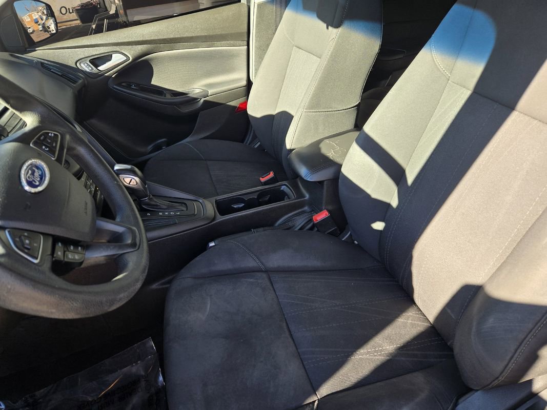 Used 2016 Ford Focus SE image 15