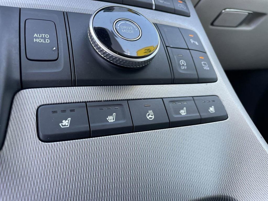 Used 2022 Hyundai Palisade Limited FWD image 27